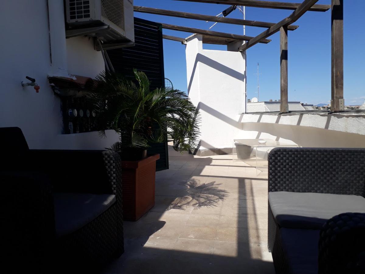 Отель La Terrazza Рим Экстерьер фото